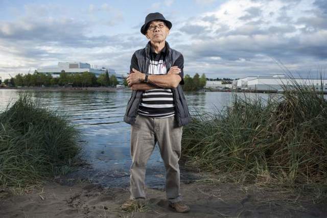 Peter Quenguyen helps educate Vietnamese residents about the dangers of eating fish from the Duwamish. Photo by Joshua Huston