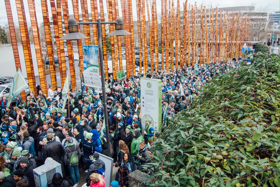 Sounders Fans Sound Off at the MLS Cup Victory Parade