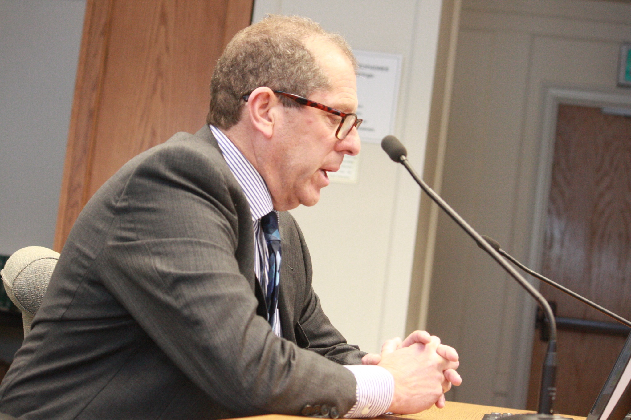 Tony Heller, climate science skeptic, testifies at a state Senate committee’s work session on Feb 7. Photo by John Stang.