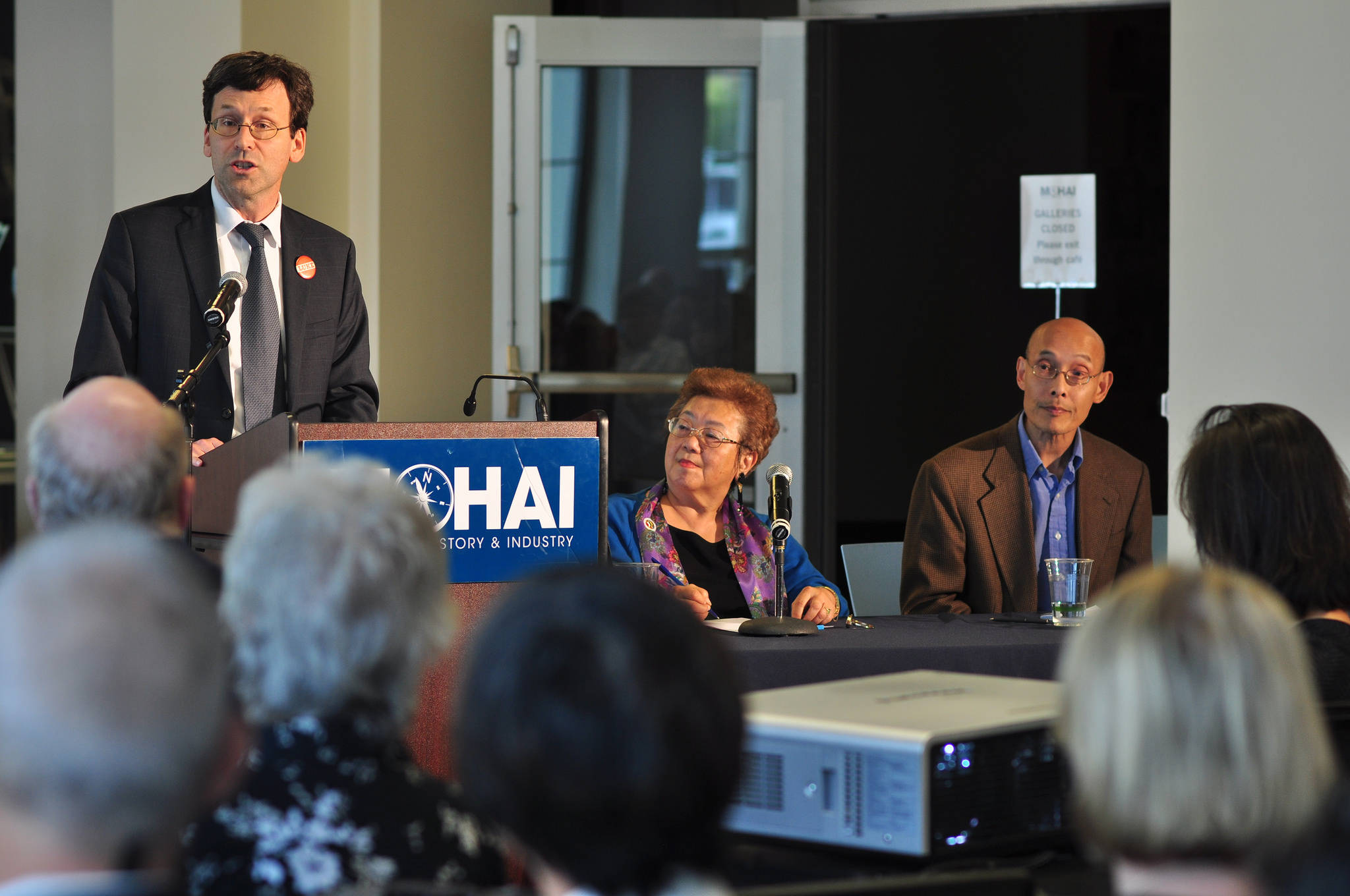 Washington State Attorney General Bob Ferguson speaks at the Museum of History and Industry on May 19, 2016.. Photo by Joe Mabel/Flickr