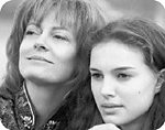 Like mother, unlike daughter: Sarandon and Portman.