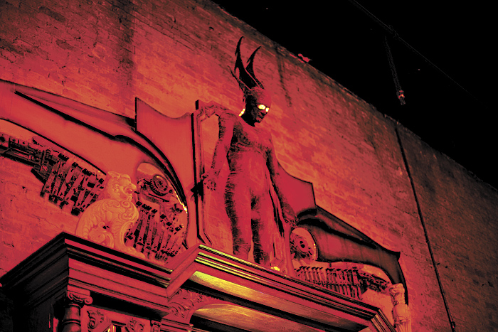 Catch the Red-Eye at Noc Noc