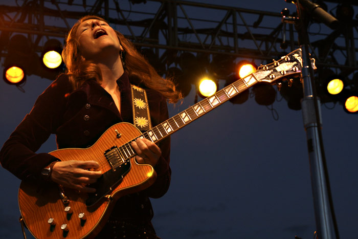 Susan Tedeschi belts one out in Tulalip.