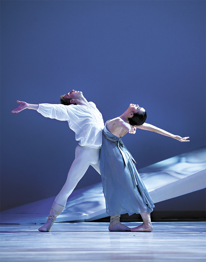 Lucien Postlewaite and Noelani Pantastico last years Rom&eacute;o et Juliette at PNB.