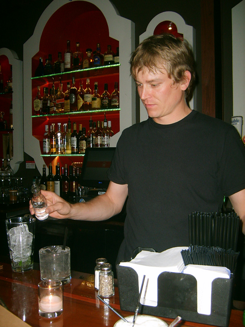 A Nebraskan transplant mixes drinks at a Puerto Rican hot spot.