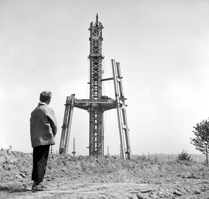 The Fussy Eye: Rising and Falling