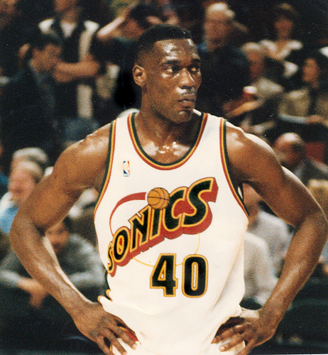 Oskar's Kitchen Hapy Hour