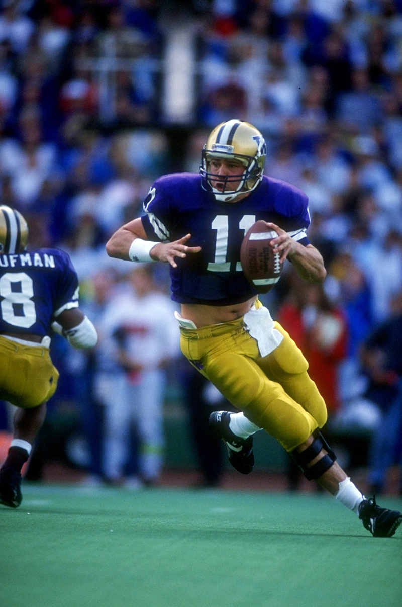 A star at the University of Washington, Brunell was named MVP of the 1991 Rose Bowl.