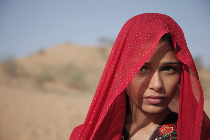 Pinto as the doomed peasant girl.