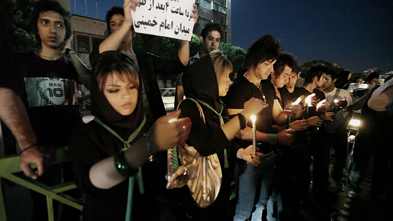Young Iranian protestors.