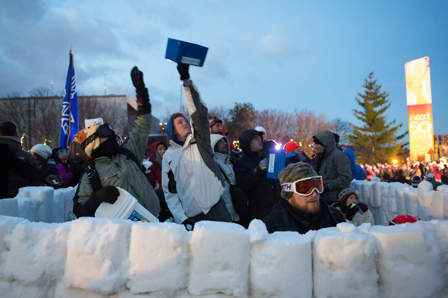 Seattle set the Guinness Book record for biggest snowball fight Saturday at