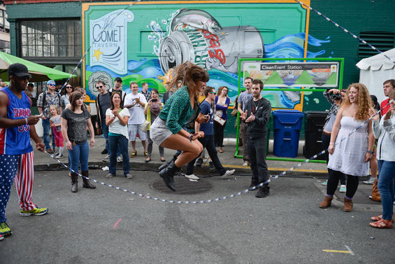 Jump-roping fans at Capitol Hill Block Party