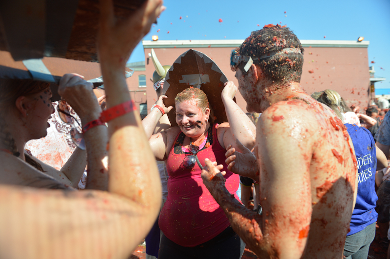 Those not afraid of seeing how catsup gets made converged at Pyramid