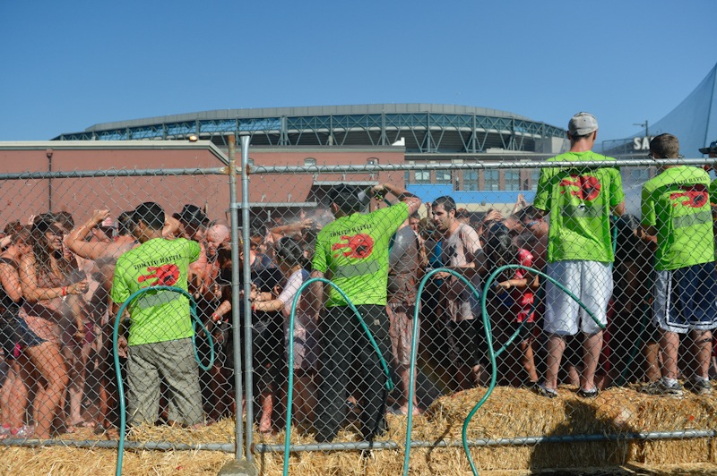 Those not afraid of seeing how catsup gets made converged at Pyramid