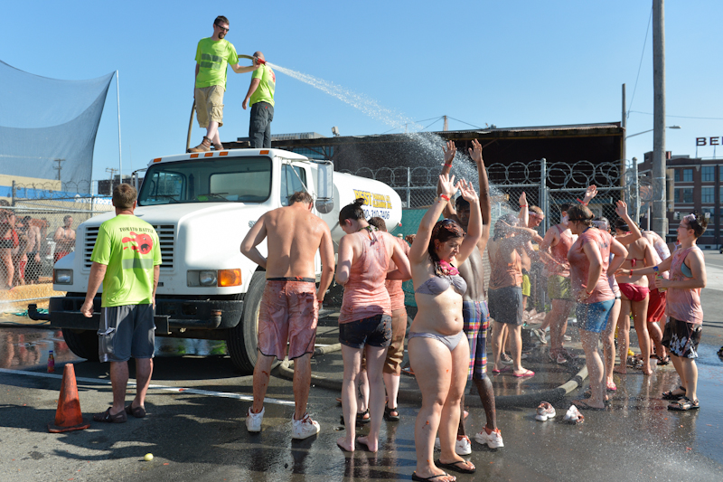 Those not afraid of seeing how catsup gets made converged at Pyramid