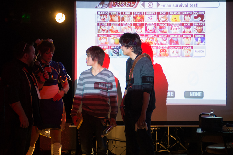 The Super Smash Brothers champion pictured on the left.