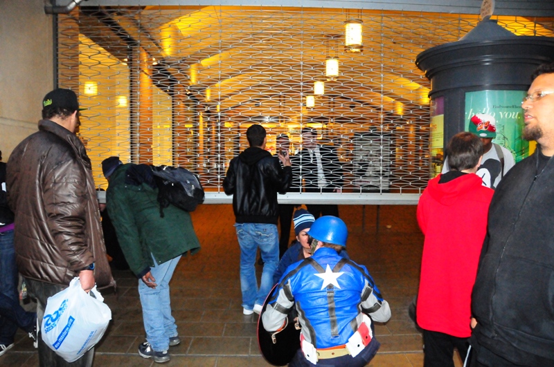 8 pm—When a group of anarchists ran into Pacific Place, the entrance was closed.