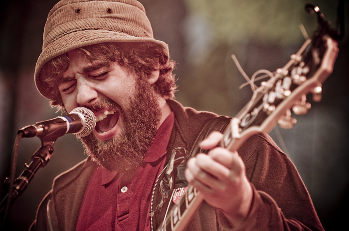 "It took a few songs before the Moondoggies really caught their stride