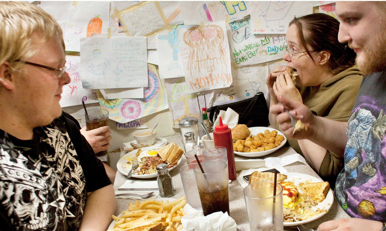 An important rule to follow at Beth's is to never eat alone. Meals are best enjoyed with your friends, probably the ones you get drunk with.
