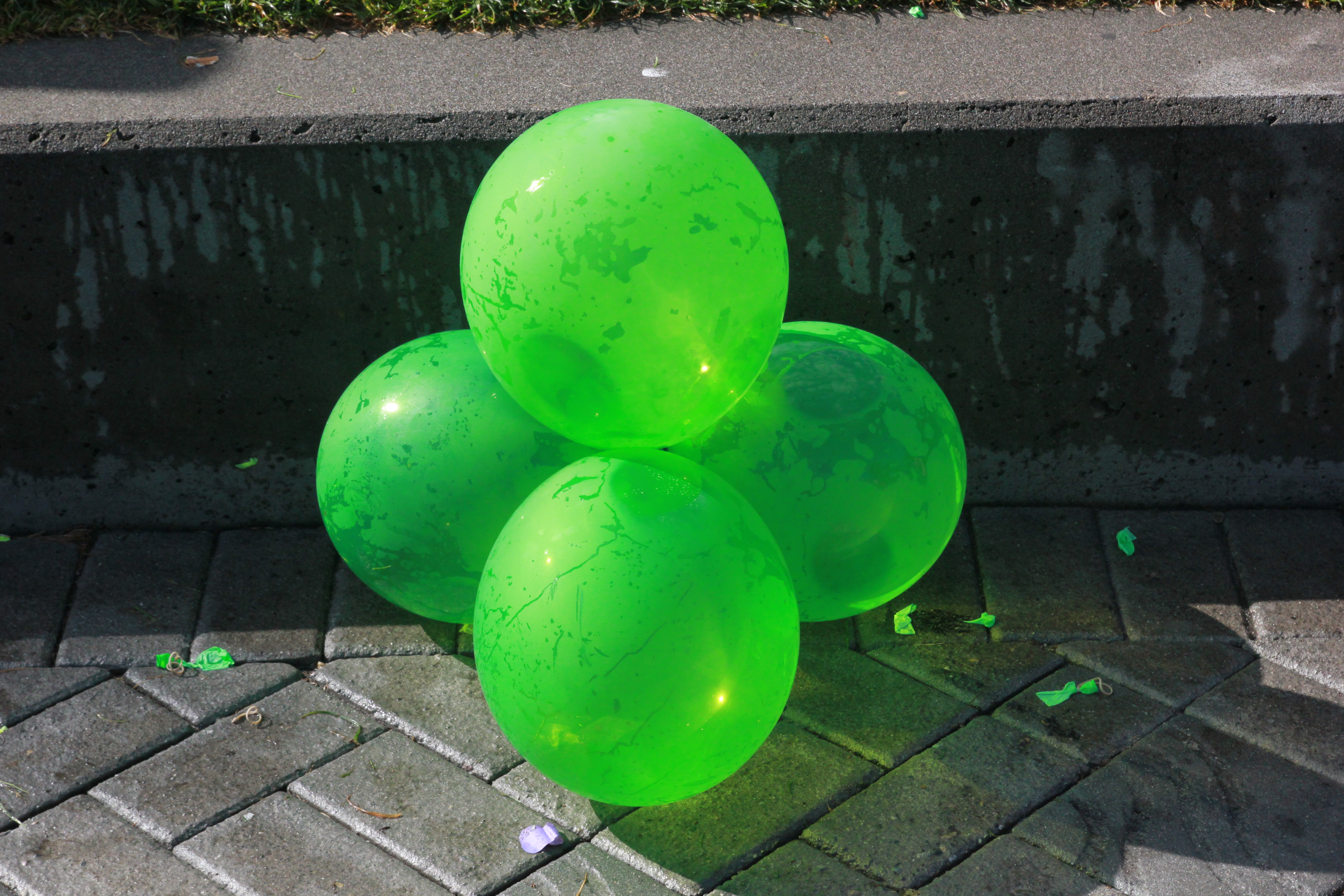 According to the trivia guardians at Guinness World Records, over 11,000 Kentuckians