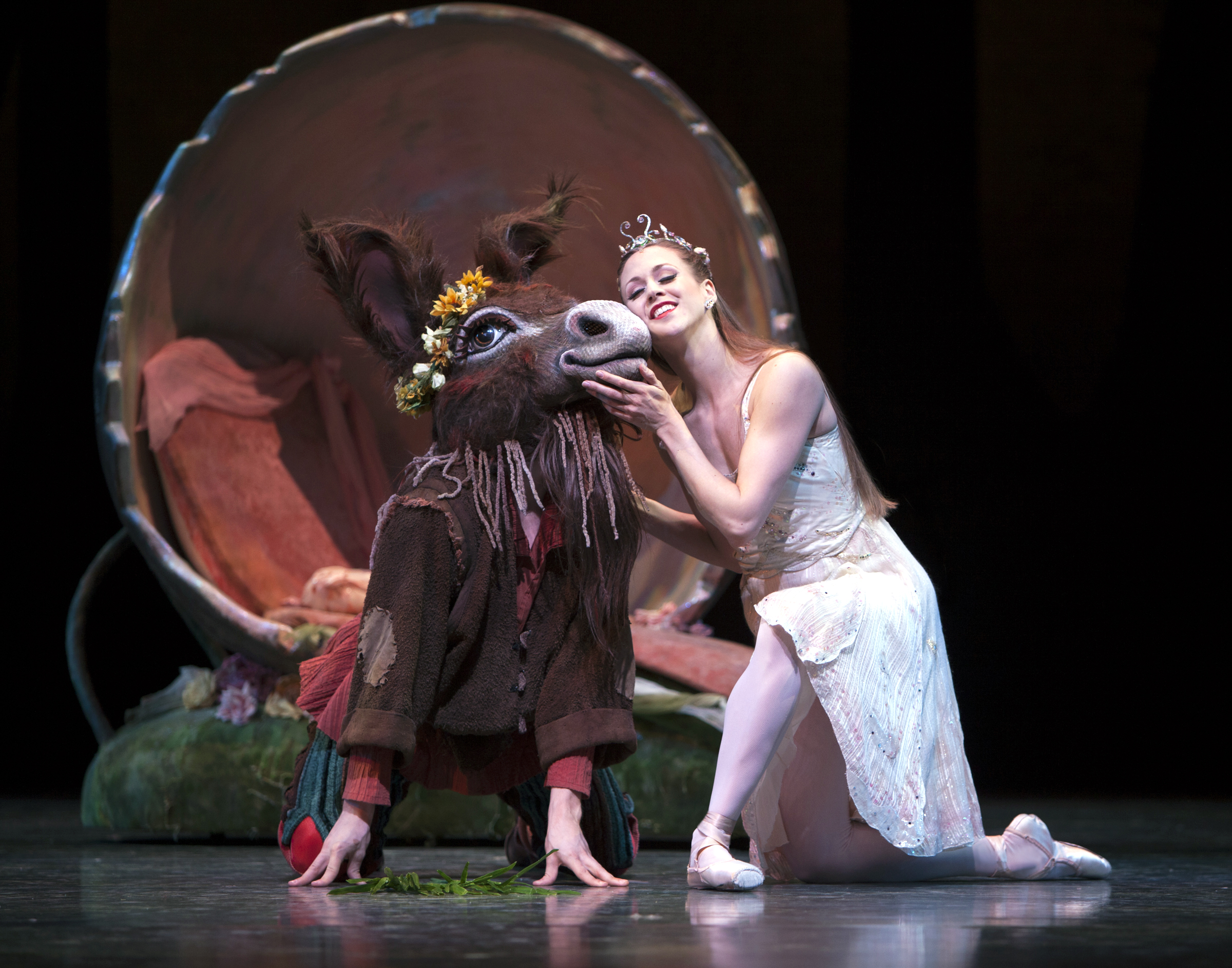 Ezra Thomson as Bottom, with Rausch as Titania.