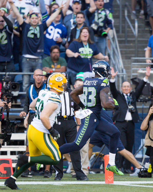 Wilson threw for two touchdowns, including this 33-yard pass to wide-recevier Ricardo Lockette in the second quarter.