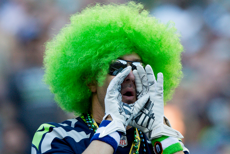 Seattle's trademark crowd kept the noise coming all night long,