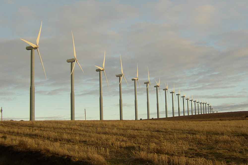 Wind Turbines at Walla Walla River, Washington by Umptanum at en.wikipedia