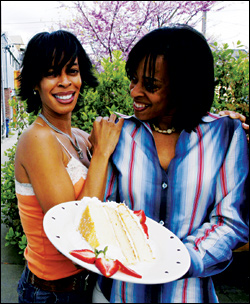 Sisterhood is powerful: Leslie and Laurie Coaston of Kingfish.