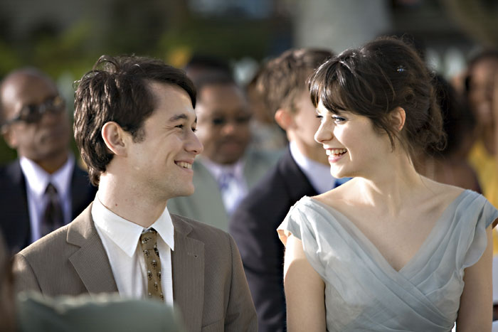 Our favorite couple of July: Gordon-Levitt and Deschanel.