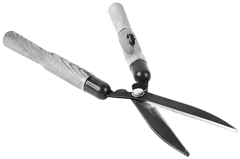 Filthy Rich Still Fighting Over Gates Old Fishing Hole