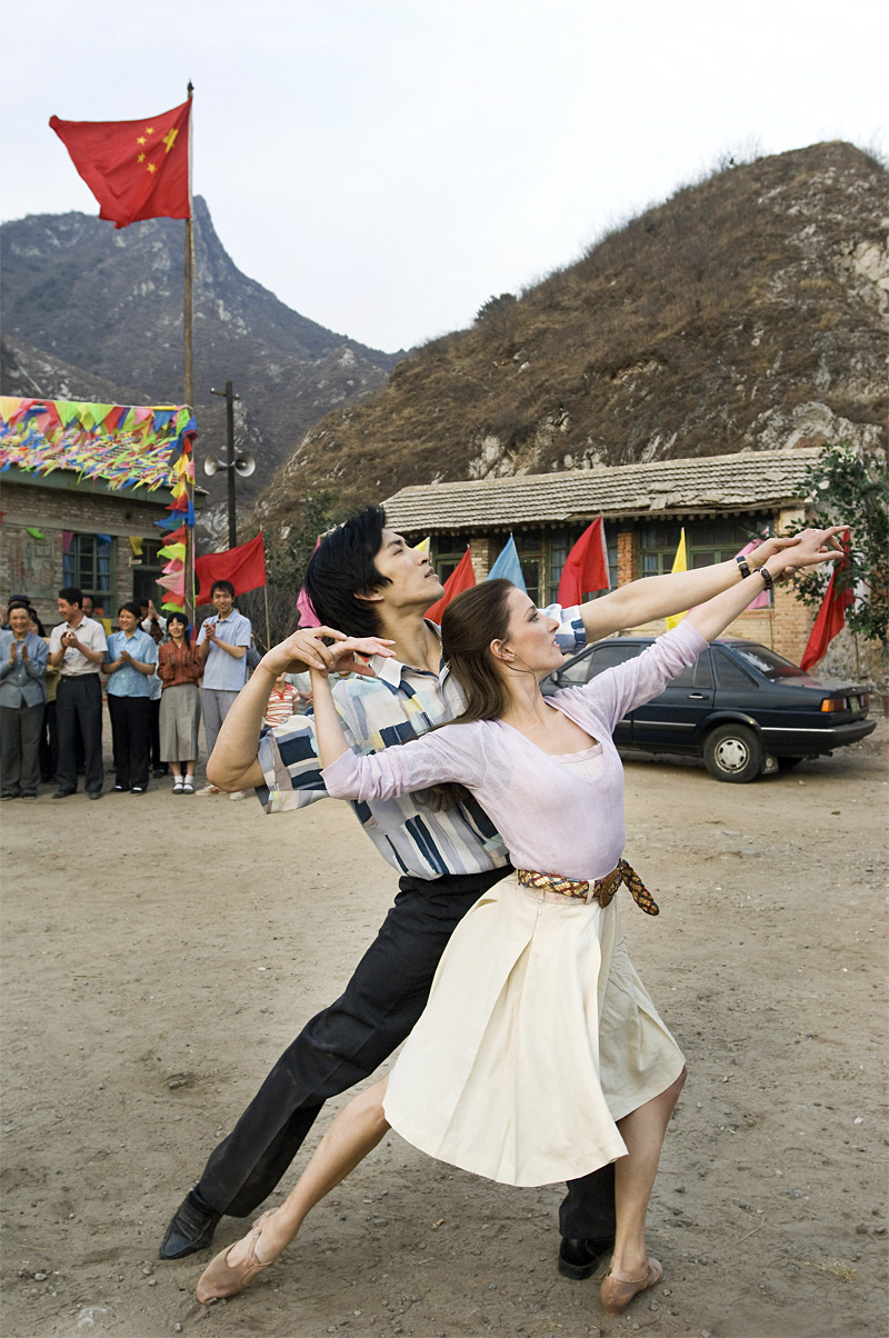 Cao (with Camilla Vergotis) dances on home turf.