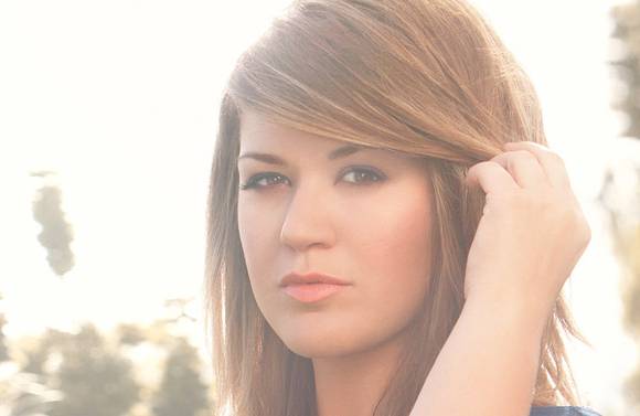 Kelly Clarkson
