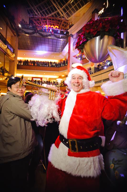 A Santa with a trumpet at Pacific Place.