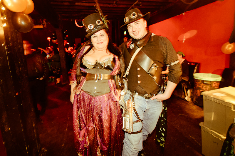 Devotees of the steampunk way o' life gathered together in SODO to