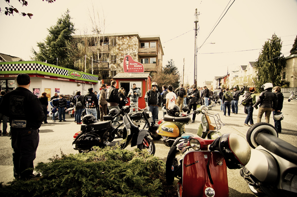 Coffee at Knotty Bodies.