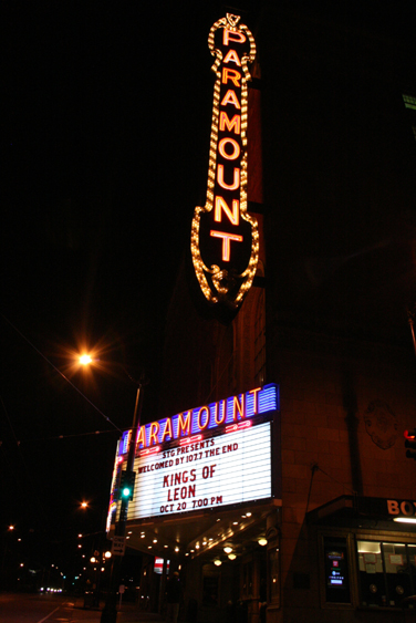 Pictures of Kings of Leon (and their fans), Monday, Oct. 20 at