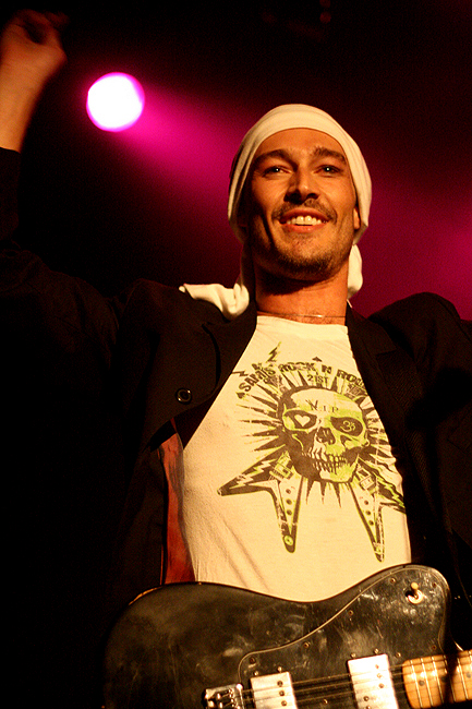 Most American music fans think of Silverchair as the energetic 15-year-olds who led the post-grunge charge back in 1995 with their debut, Frogstomp, and its massive hit, Tomorrow.