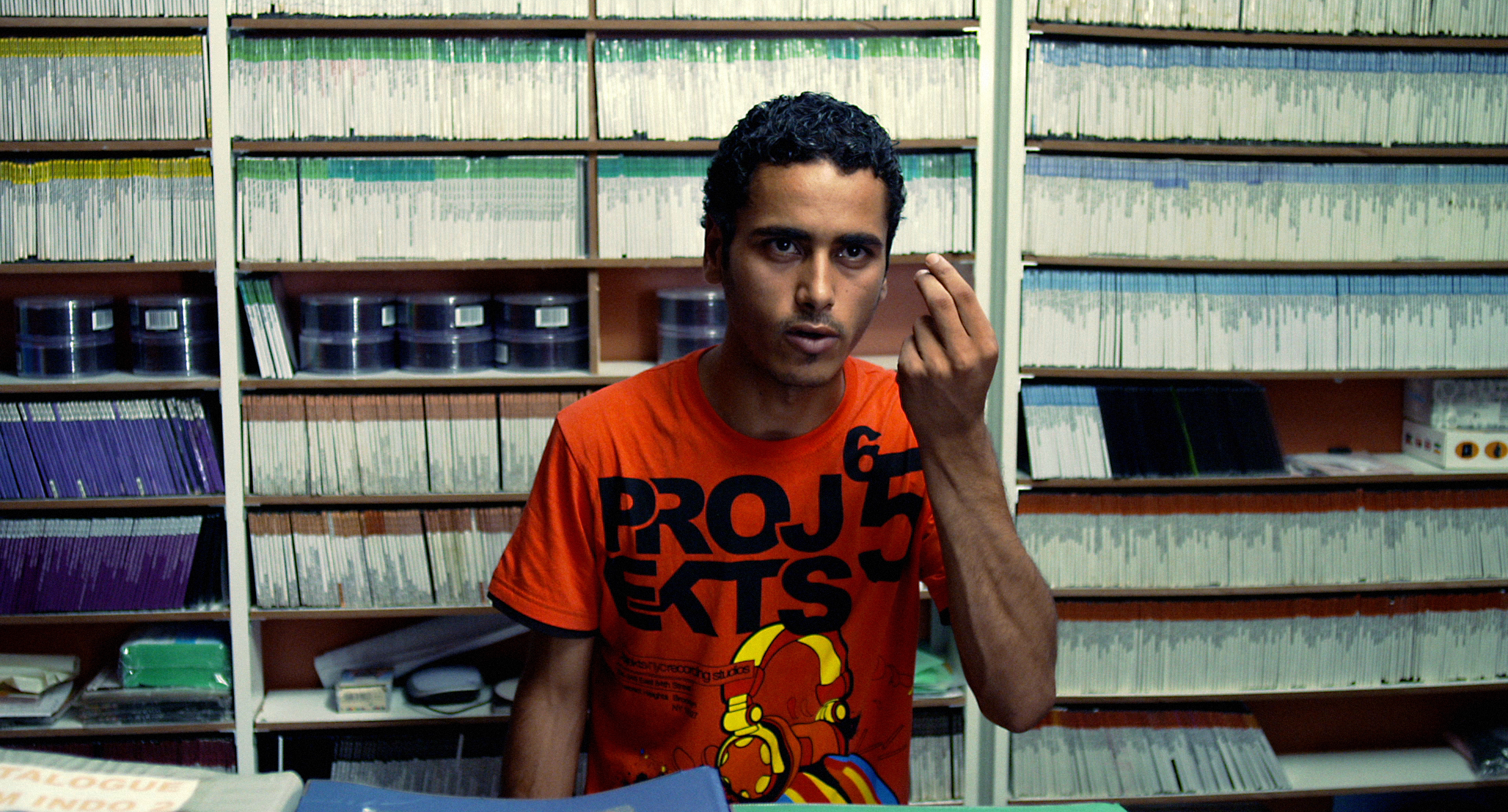 Die Welt: Naouara’s video clerk sells empowerment.