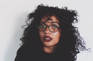 Premiere: Taylar Elizza Beth’s ‘Daisies’ Music Video Is a Whisper of Encouragement