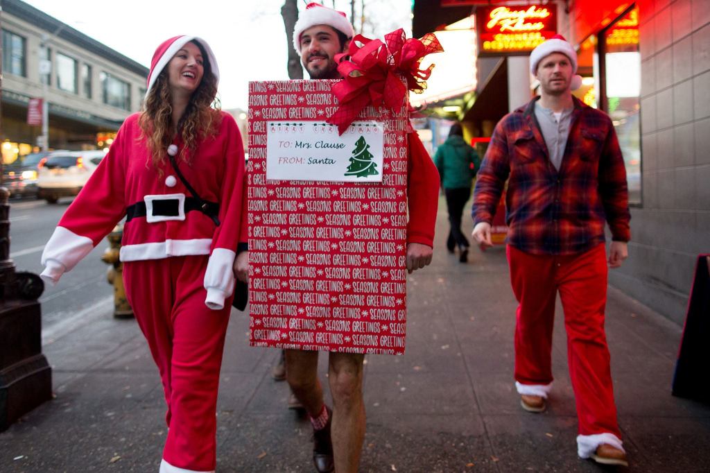 The Many Santas (And Frosties) Of SantaCon
