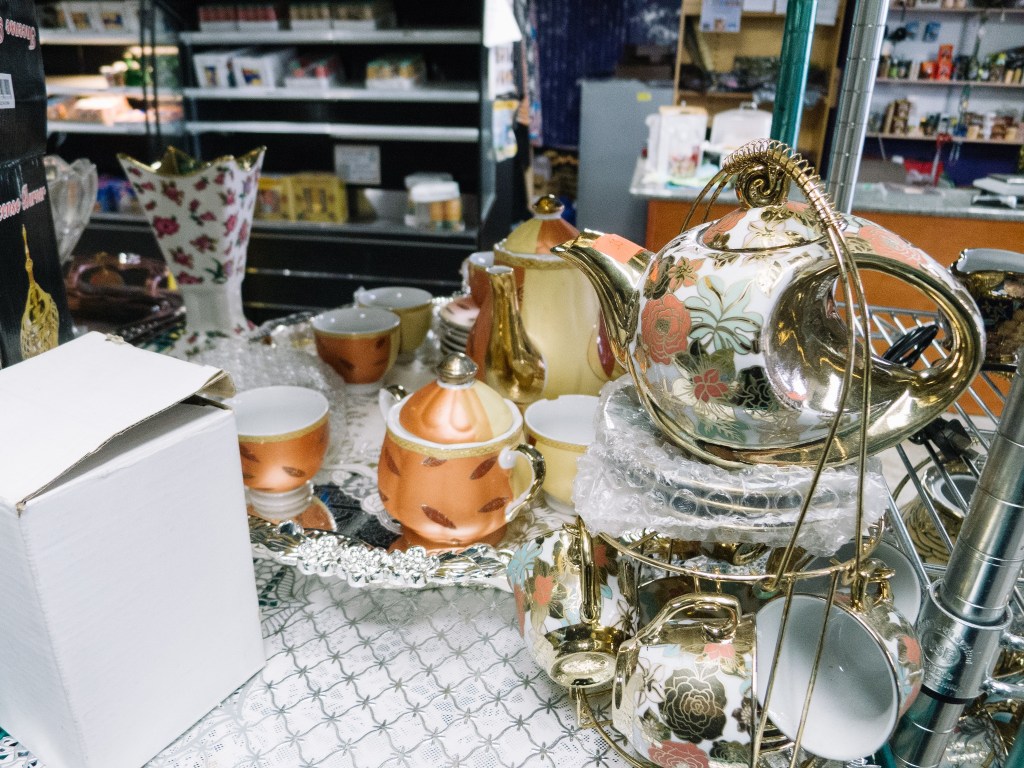 Tea sets at SeaTac Market. Photo by Sofia Lee