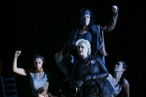 An Excellent New All-Female Take on Shakespeare’s ‘Henry VI’ Complicates the Gender Binary