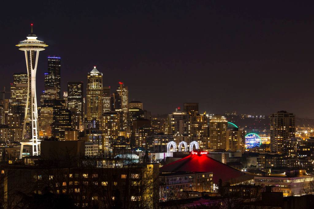 Why Is Late Night Dining and Drinking So Rare in Seattle?