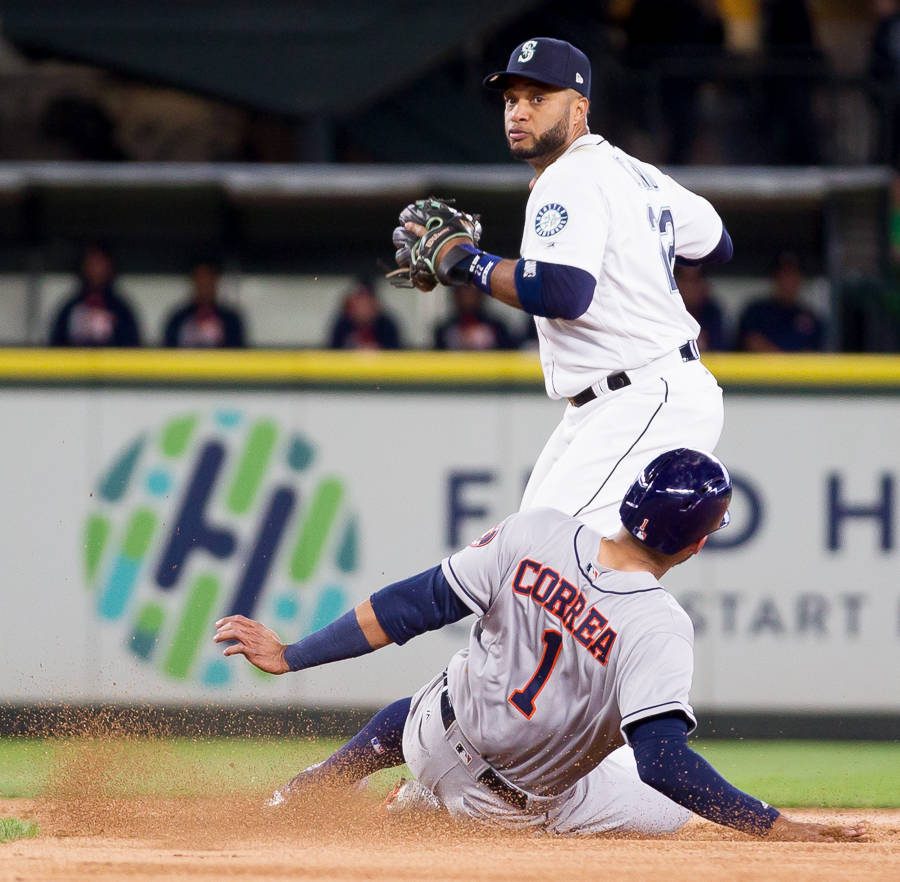 Home Sweet Home: Mariners Shake Off Nasty Road Trip With 6-0 Home Opener