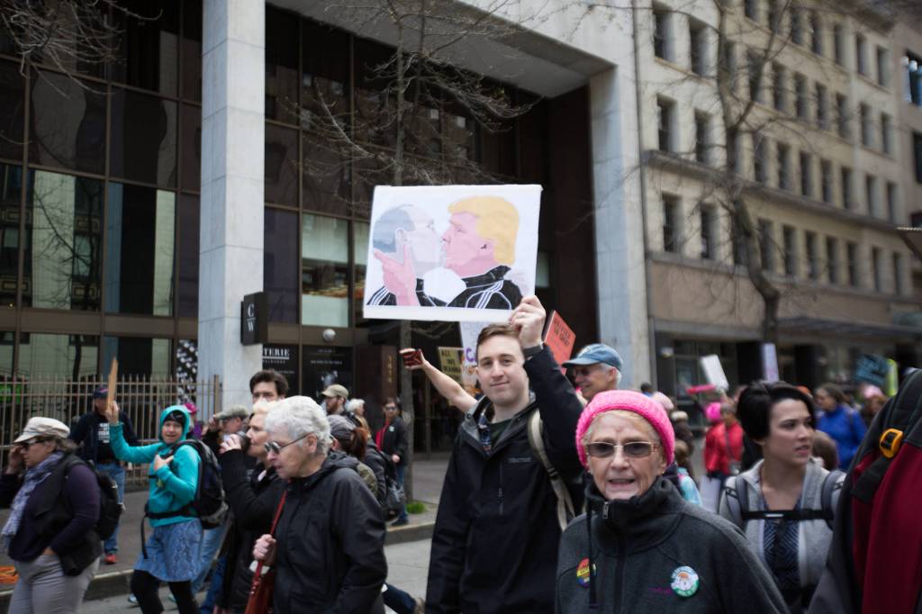 ‘We Care and We’re Aware’: More than 1,000 March Demanding Trump’s Tax Returns