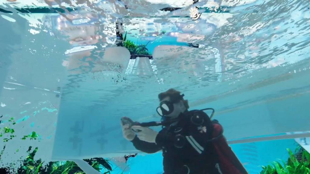 Video still from Gridded Sensory Depth.