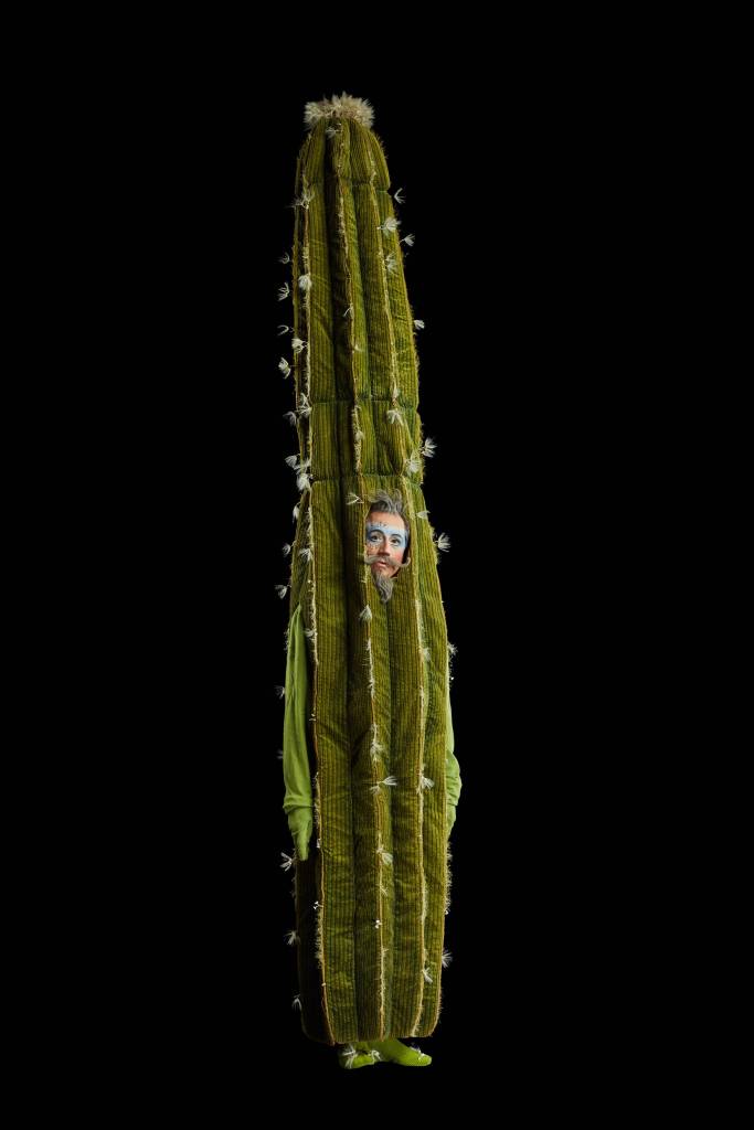 Matt Beard / Costumes: Giovanna Buzzi / 2016 Cirque du Soleil