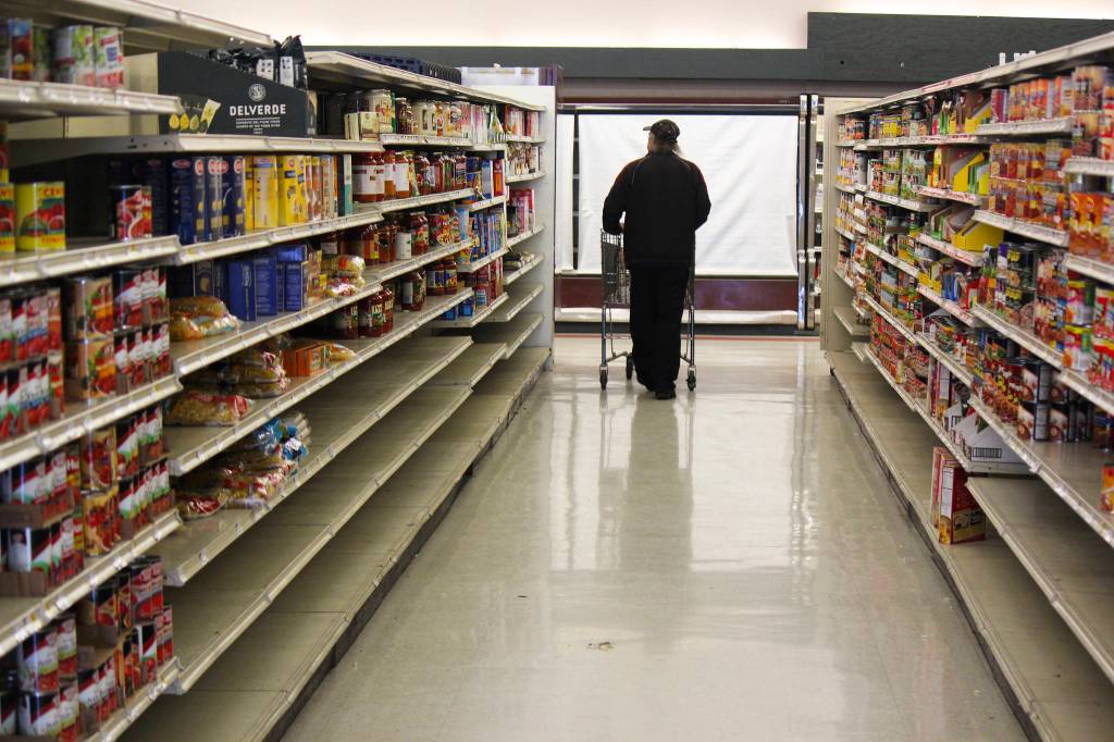 So Long, Red Apple: A Beloved Central District Staple Set to Close