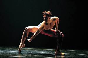 Complexions Contemporary Ballet. Photo by Ani Collier